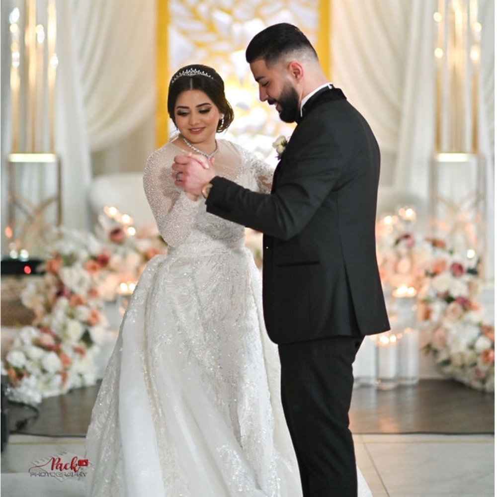 Wedding dress